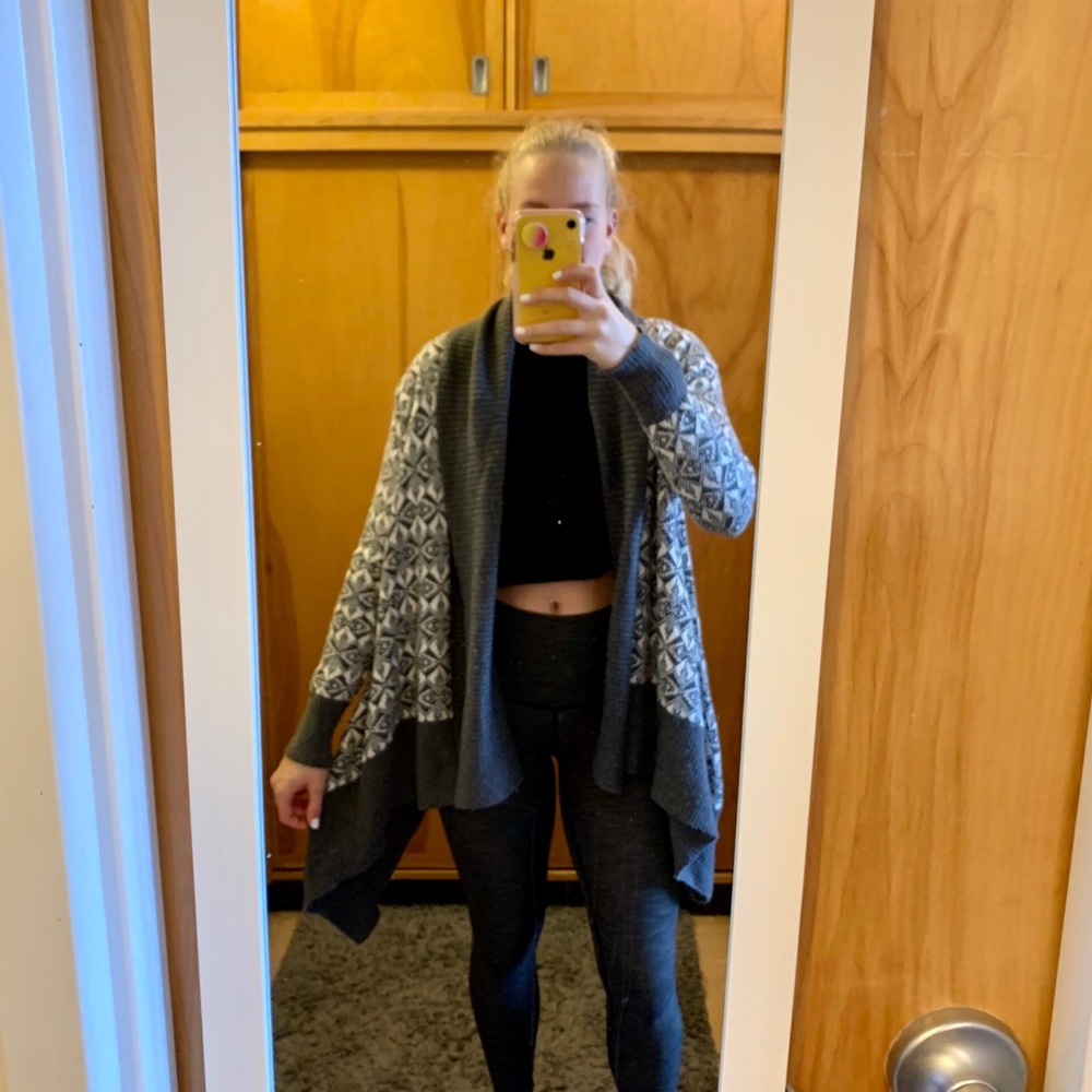 Banana Republic High to Low Cardigan